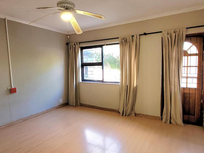 6 Bedroom Property for Sale in Stellenberg Western Cape